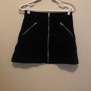 Black zipper skirt